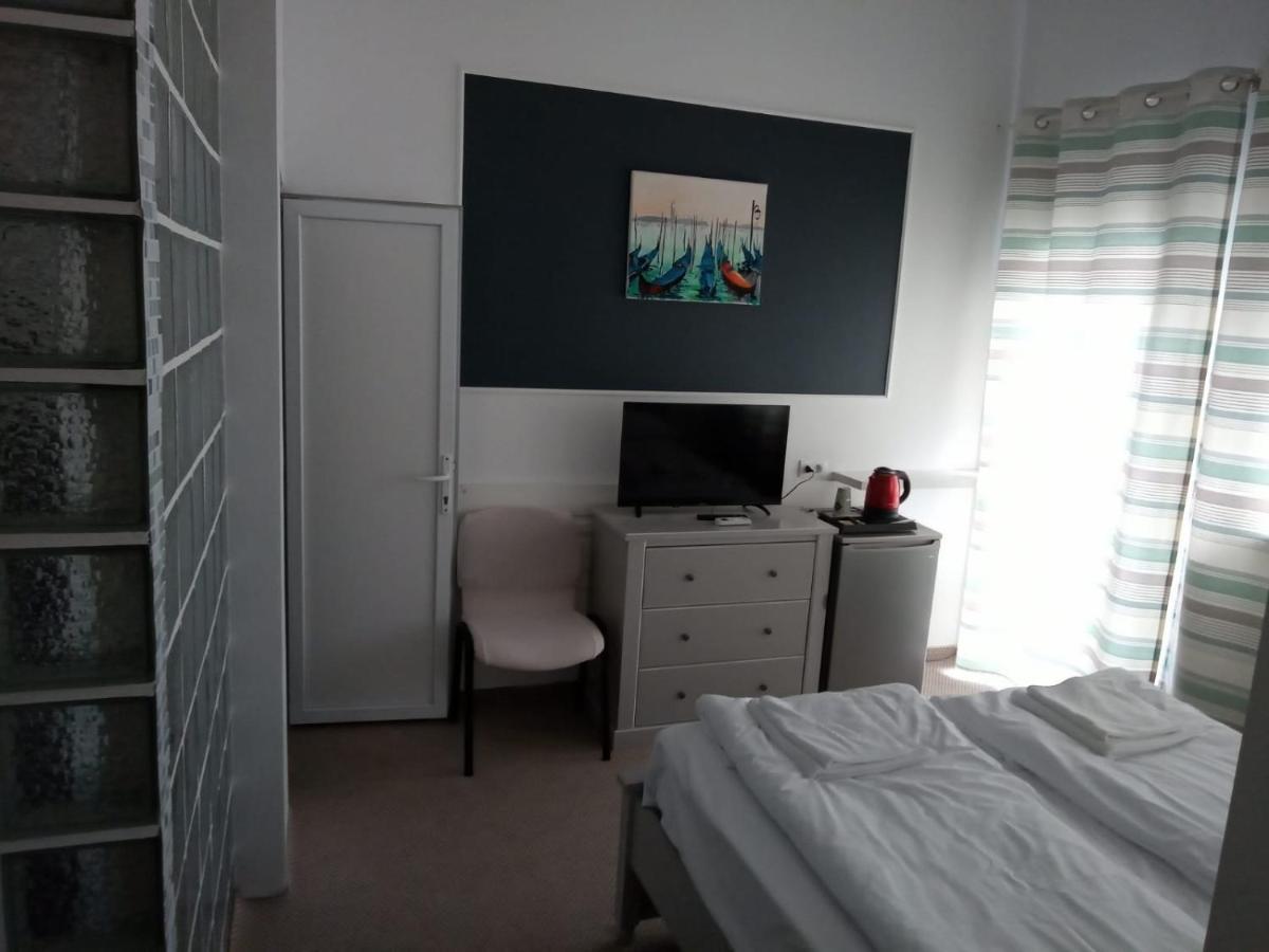 Hunedoara Sport Confort Hotel Esterno foto